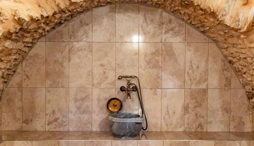 Bed in 6-Bed Mixed Dormitory Room