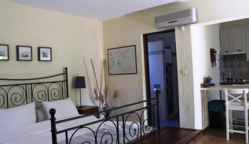 Studio with Terrace
