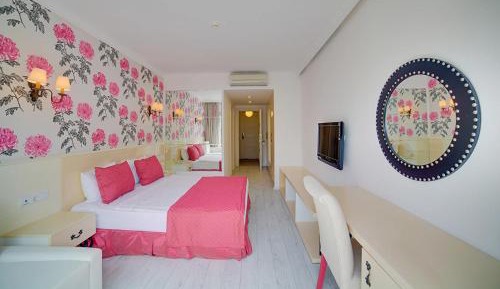 Double Room with Pool View