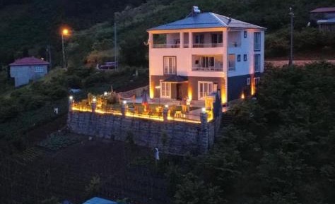 Five-Bedroom Villa