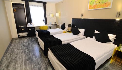 Standard Double Room with Extra Bed