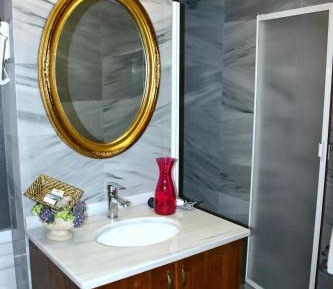 Quadruple Room with Bathroom