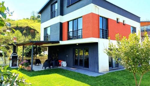 Deluxe Villa