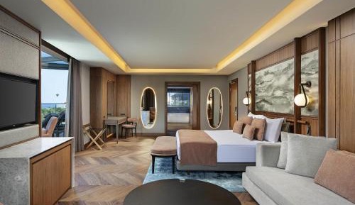 Marine Jacuzzi Room