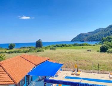 Deluxe Double or Twin Room with Sea View