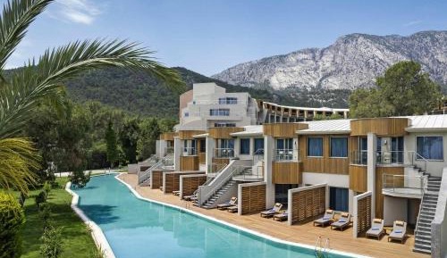 Marine Pool House