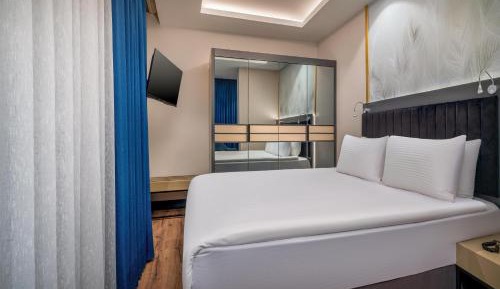 Double Junior Suite with Two Double Beds - Non-Smoking