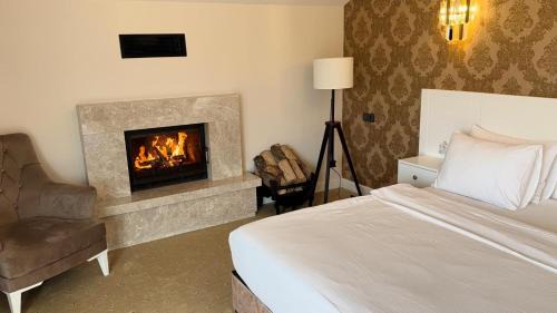 King Suite with Spa Bath