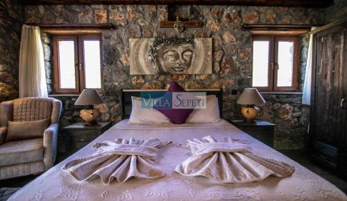 One-Bedroom Villa