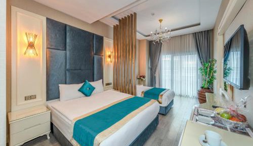 Triple Room with Balcony