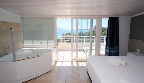 Suite with Sea View