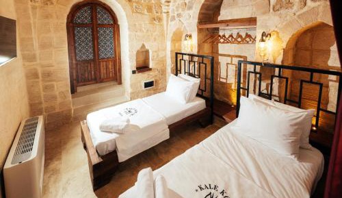 Double or Twin Room with Bathroom
