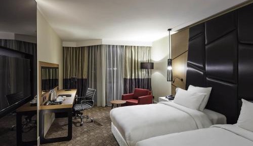Deluxe Room with Twin Bed - City View