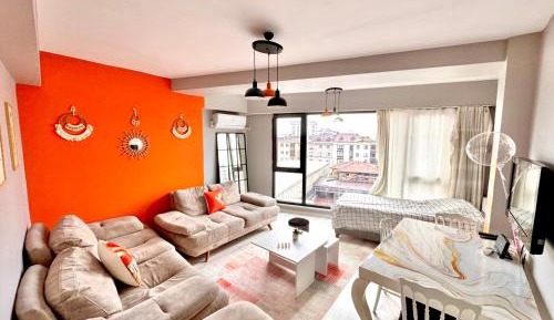 Deluxe One-Bedroom Apartment with City View