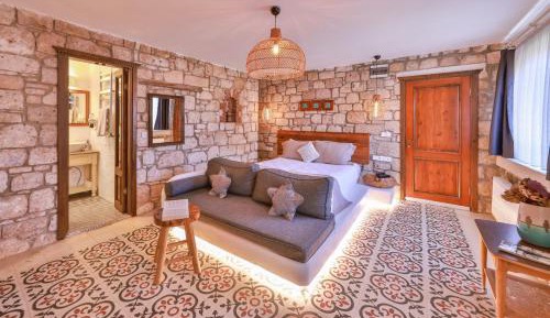 King Room with Spa Bath
