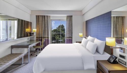 Deluxe Suite with Sea View