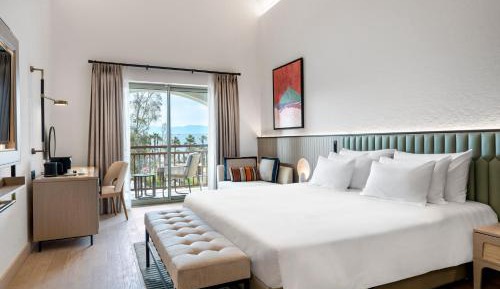 Collection Premium Room with Sea View and Balcony