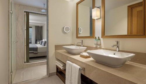 Superior Sea View Room