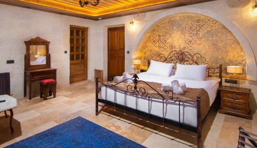 Luxury Triple Room