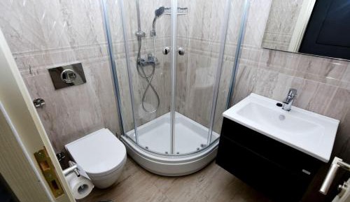 Economy Twin Room