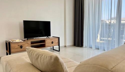 Three-Bedroom Apartment - High Floor