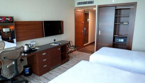 Connecting Rooms with City View
