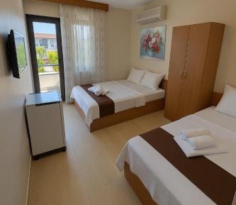 Triple Room with Balcony