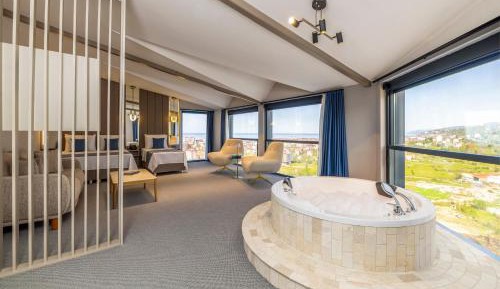 Suite with Sea View