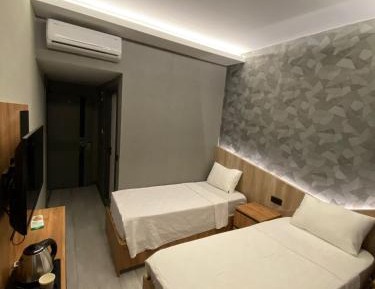 Superior Twin Room with City View