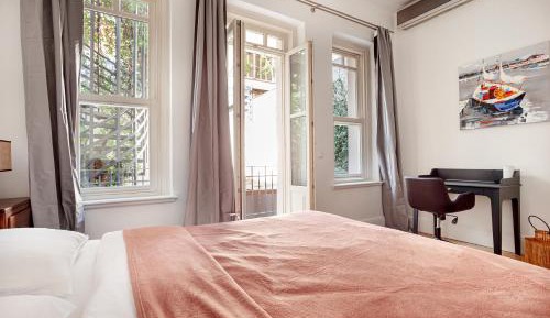 Three Bedroom with Balcony (LH4)