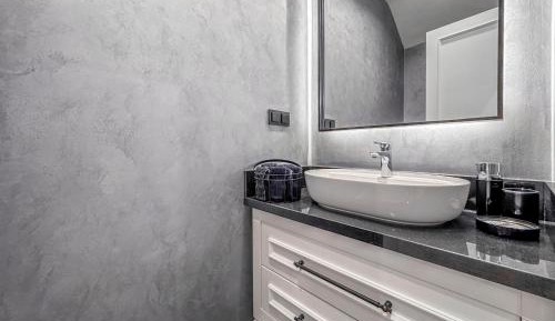 One-Bedroom Deluxe Apartment