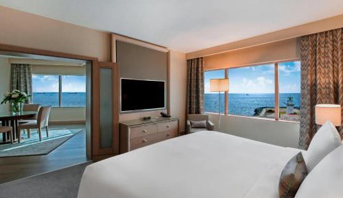 Ocean Suite with Sea View and Lounge Access
