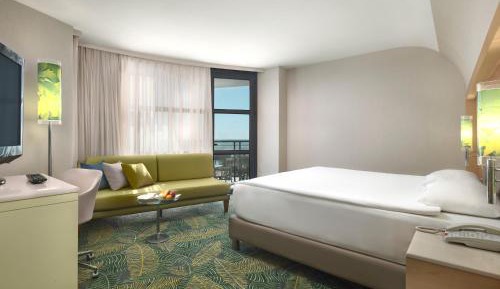 Double Room with Balcony and Sea View