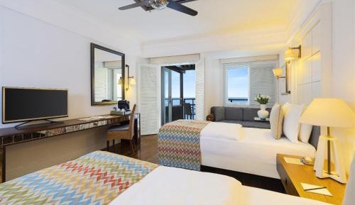 Deluxe Room with Sea view (Twin)
