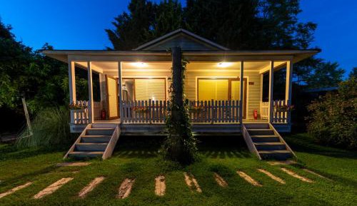Superior Room with King Size Bed, Garden View