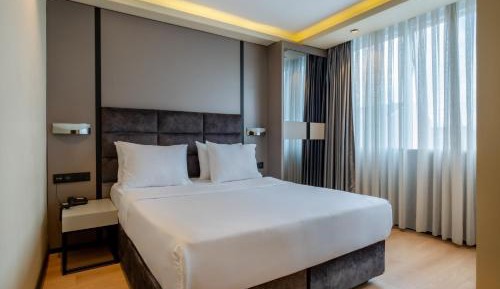 Standard King Room