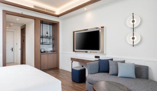 DELUXE ADULT ROOM SEA VIEW (ADULT ZONE)