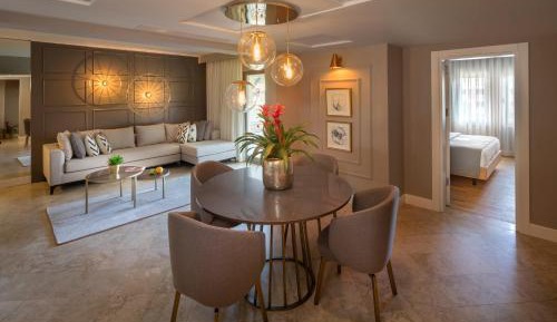 Side Suite