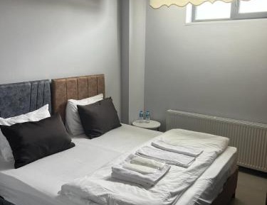 Economy Triple Room