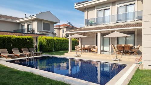 Three-Bedroom Villa
