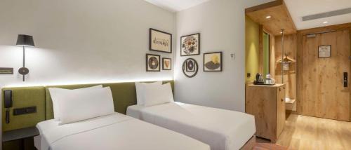 Superior King Room - Non-Smoking