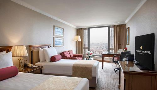 Premium Twin Room with City View - Lounge Access