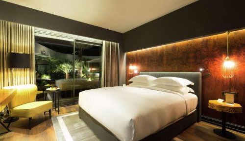 Superior King Room with Balcony