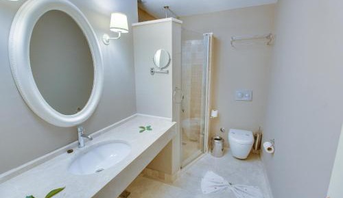 Studio (3 Adults)