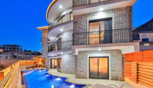 Villa with Sea View