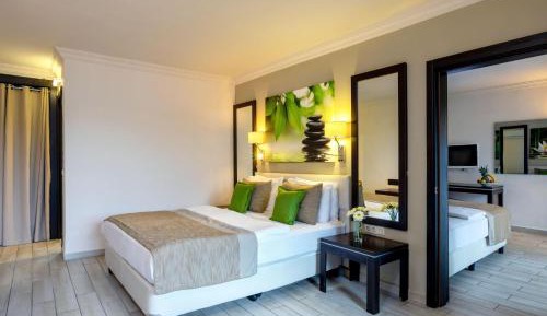 Family Room Two Bedrooms Garden View