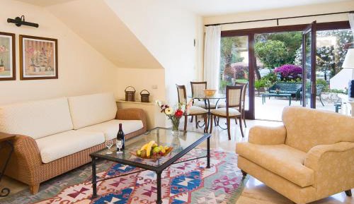 Family Villa with 2 Bedroom - Exclusive Services