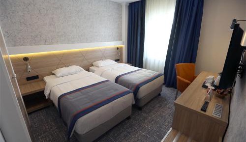 Double or Twin Room with City View