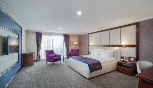 Premium Double Room with Land View