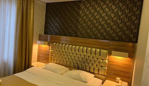 Large Single Room